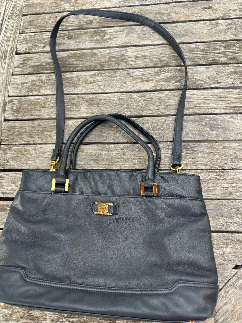 Genuine Leather handbag, navy blue Etienne Aigner crossbody